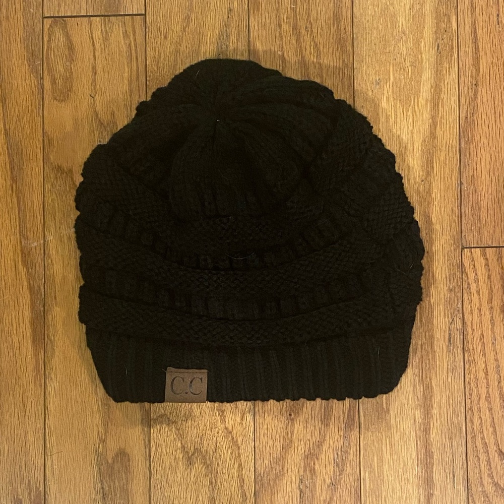 C.C. Beanie Black